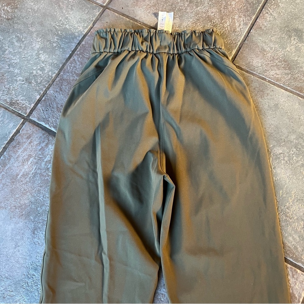Lululemon Green Jogger Pants Size 0 - Picture 8 of 13